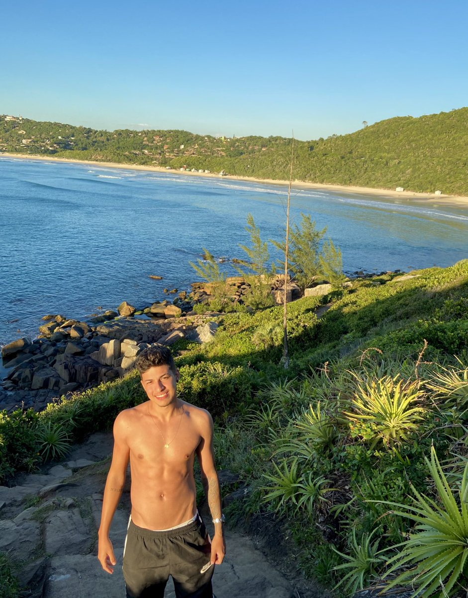 Pedrin__l's tweet photo. ☀️🌊 https://t.co/ZBGvhUTbBo