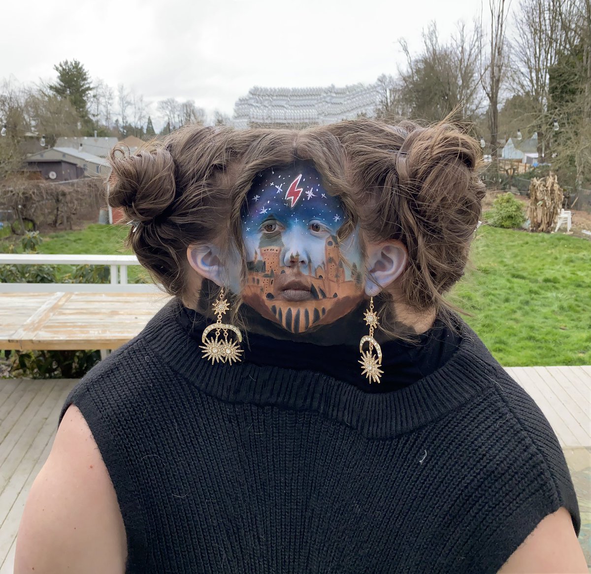 knockturnalllie's tweet photo. When someone says do a Harry Potter inspired make up look https://t.co/m0jPLFyebv