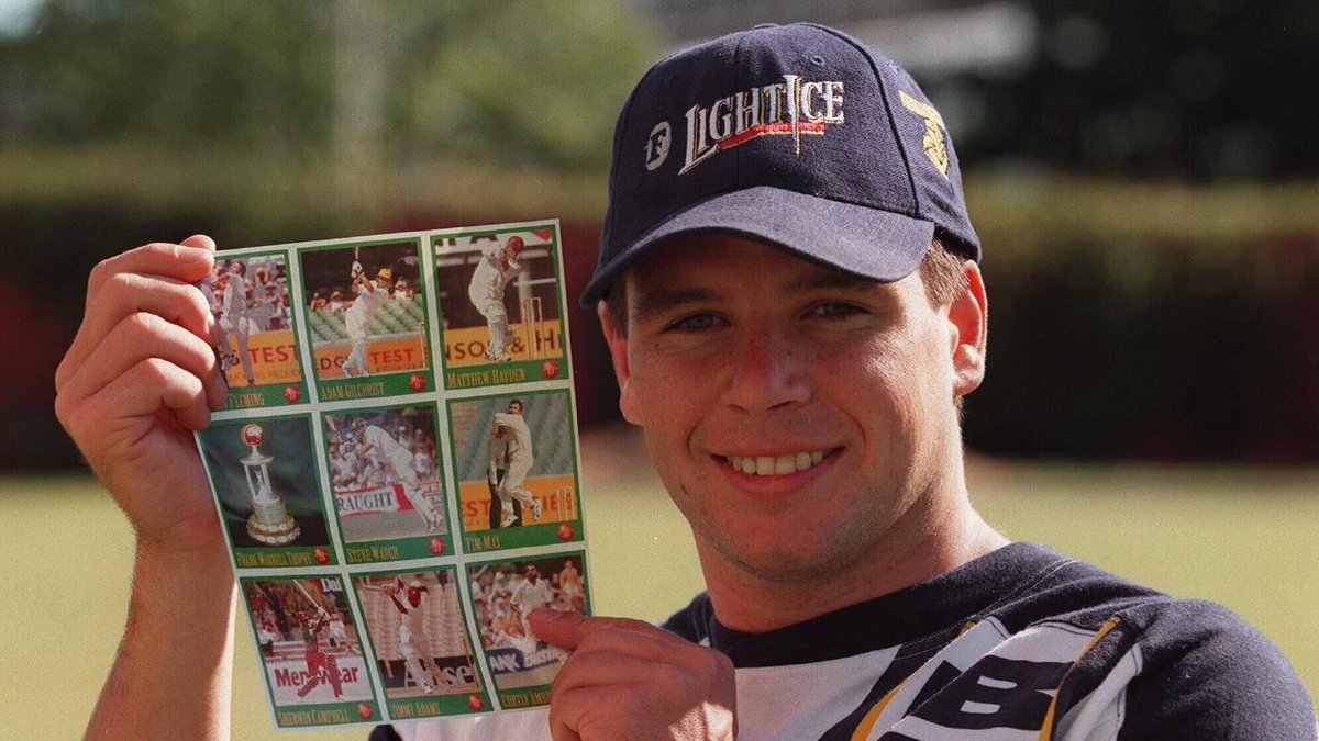 CupMutual's tweet photo. The guy on the cards you own is holding up the cards you own.
#Inception2
#MercantileMutualMonday
@bradhodge007 https://t.co/4doA1JChGX