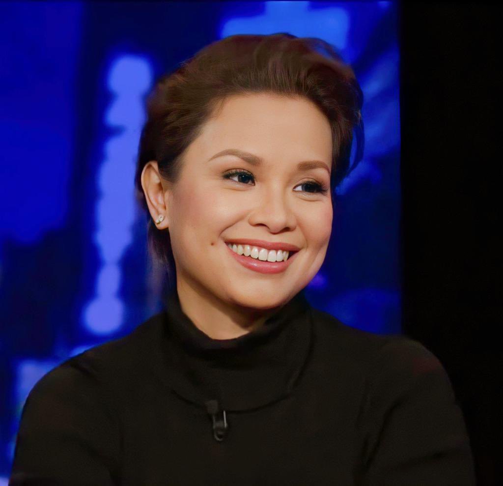 foryejinsii's tweet photo. Forever missin’ my Lea fan acct with weekly the voice trends, lockdown shenanigans, and #AskLea series. Happy Birthday @MsLeaSalonga. Will always love you!! ♡︎
#LEAgendTurns50
Happy50th LeaSalonga https://t.co/r3Gl7RC6bI