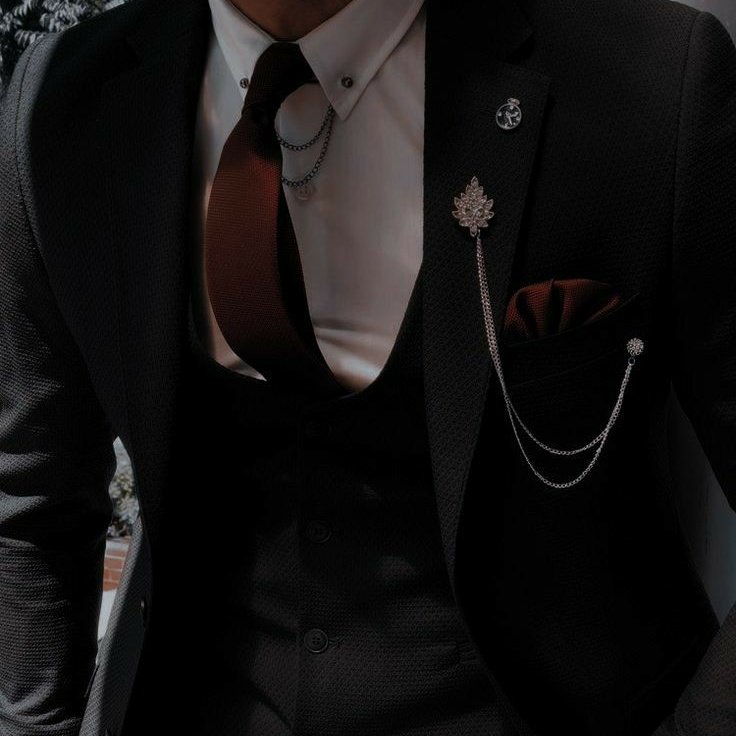 AA02WSAS's tweet image. ᅟ
ᅟᅟ     ❪ 𖤬 ─ 𝐇e's 𝗸ın𝗱α 𝗵ot
ᅟᅟ       oꭐ𝗻ə̄r ❟ 𝗳αtα𝗹 𝗯eαu𝘁ч.

ᅟᅟᅟᅟ #𝐀𝐀𝐕𝐀𝐋𝐎𝐍𝐁𝐀𝐋𝐋