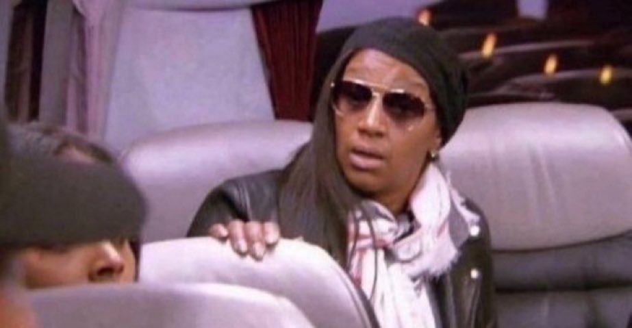 MuradMerali's tweet image. Porsha and Latoya making out? Drew on the table with Bolo? This episode is too much #RHOA