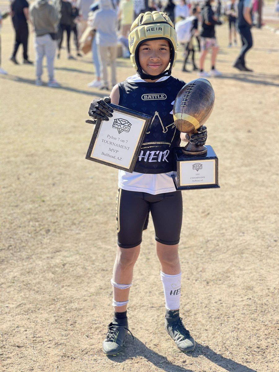 RegJones20's tweet image. CHAMPIONSHIP TALK‼️‼️🗣

So proud of my lil man Dash for showing out on the @Pylon7on7 stage. Not only did his team win the championship, but he EARNED the tournament MVP.

#DashJones 

#HeirFootball 👑 
#HeirBoyz 🗣👑 

#ShowUpAndShowOut 🎬