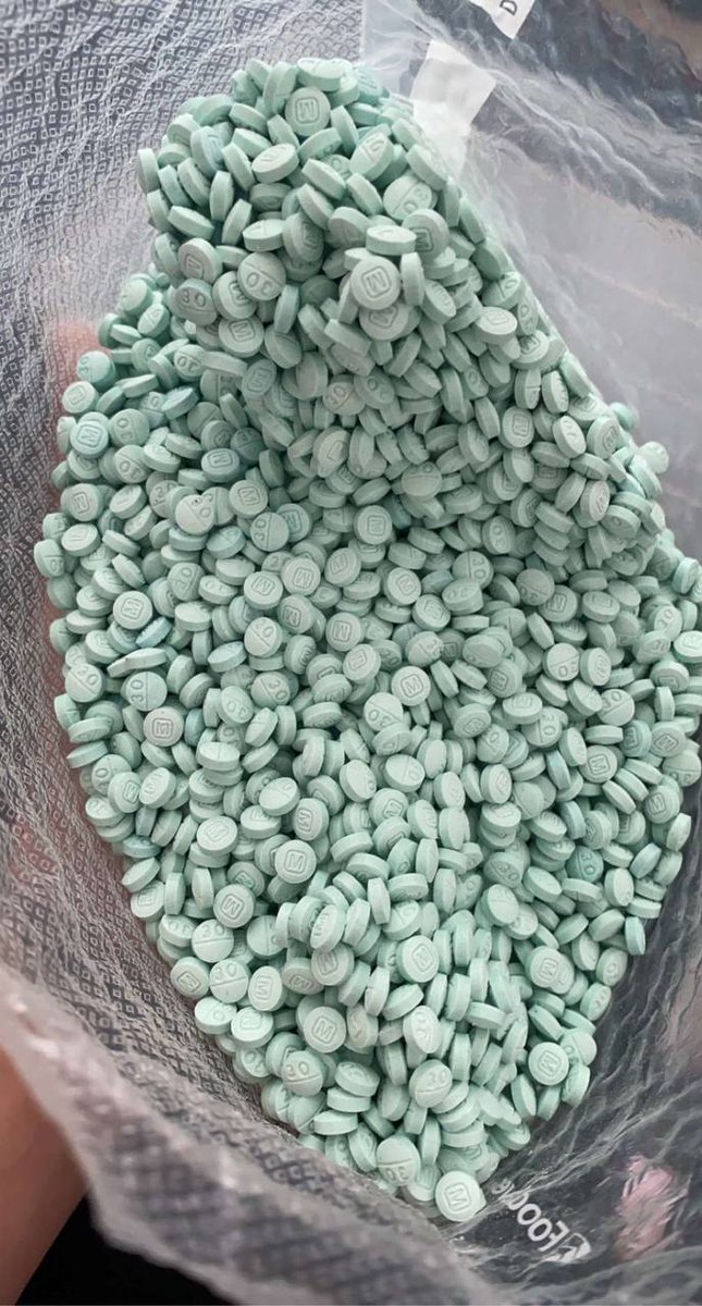 Shit4203's tweet photo. 🌿Weed à domicile 
Ajouter pour commander 
Snap: donpabla
#paris #citation #saintdenis #Python #Java #JavaScript  #ReactJS #Serverless #IoT #Linux #100DaysofCode #PSG #france #weed #beuh #shit #cocaine #drogue #Toulouse #LOSC #Lyon #rastabot #Bordeaux #Montpellier #toulouse https://t.co/SXsPvOuak2