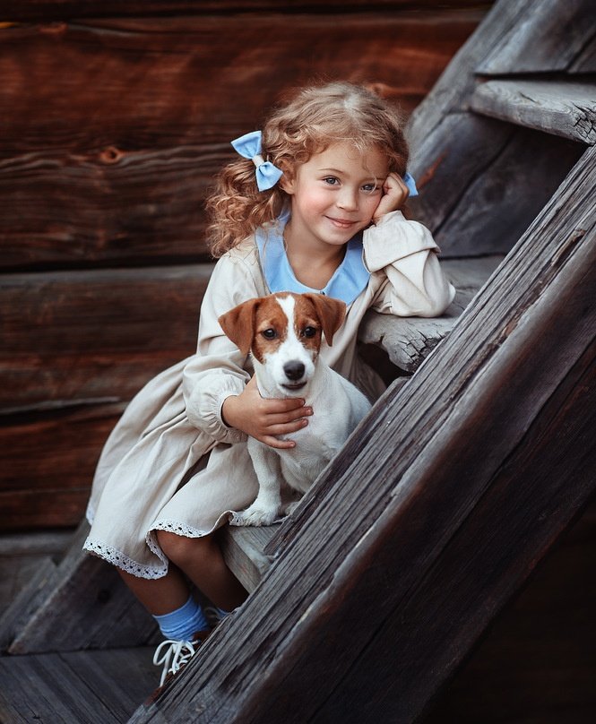Девочка 12 лет с собакой. Девочка с собакой. Детская съемка. Знаменитые детские фотографы. Детский фотограф.
