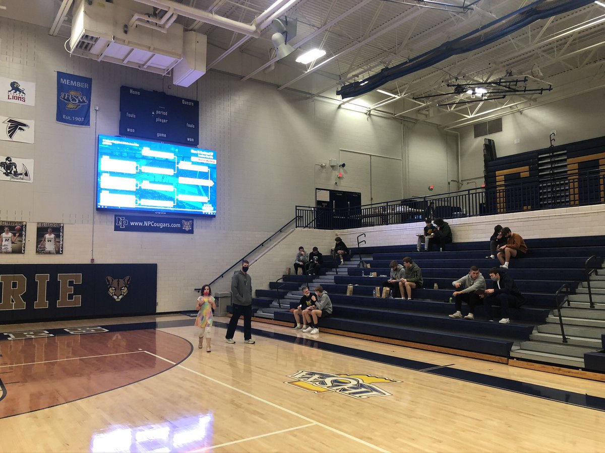 NewPrairieBBall's tweet photo. Some pics from our team dinner and trivia night.  A fun evening as we prepare for sectionals.  #GoCougars #NPBBallTrivia #PromPic https://t.co/Omjp4J7rAV