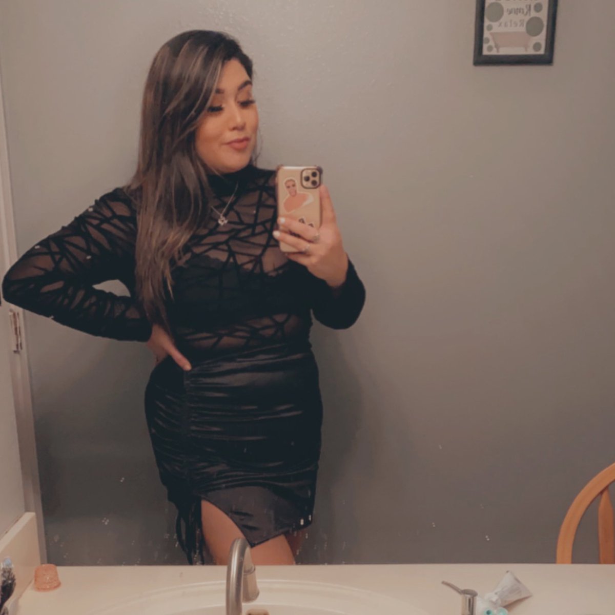 ASHmuthafknLEY's tweet photo. I was really feeling myself last night https://t.co/BszWrJzdPY