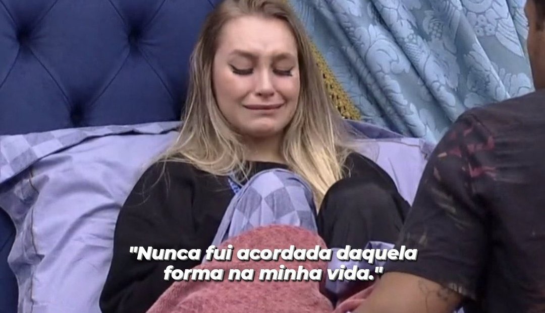 xmaicow's tweet image. só pra incentivar vcs a votarem. #ForaKarol #BBB21