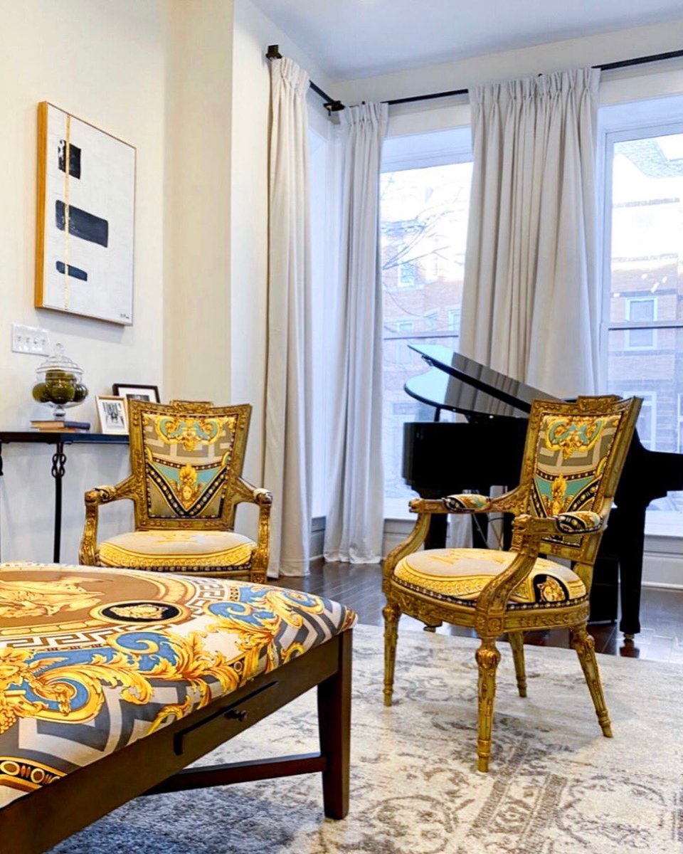 _MisterLJ93_'s tweet photo. Timeless luxury! Follow @desiredhomedecor on IG for more design inspiration. #brownstones #baltimorerealestate #interiordesign #hamptonroadsva #versacehome #modernmix #marblewall #sittingroom #757interiordesigner #printedfabric #baroque #mixstyle #blackinteriordesigners https://t.co/egSA5Ipeae