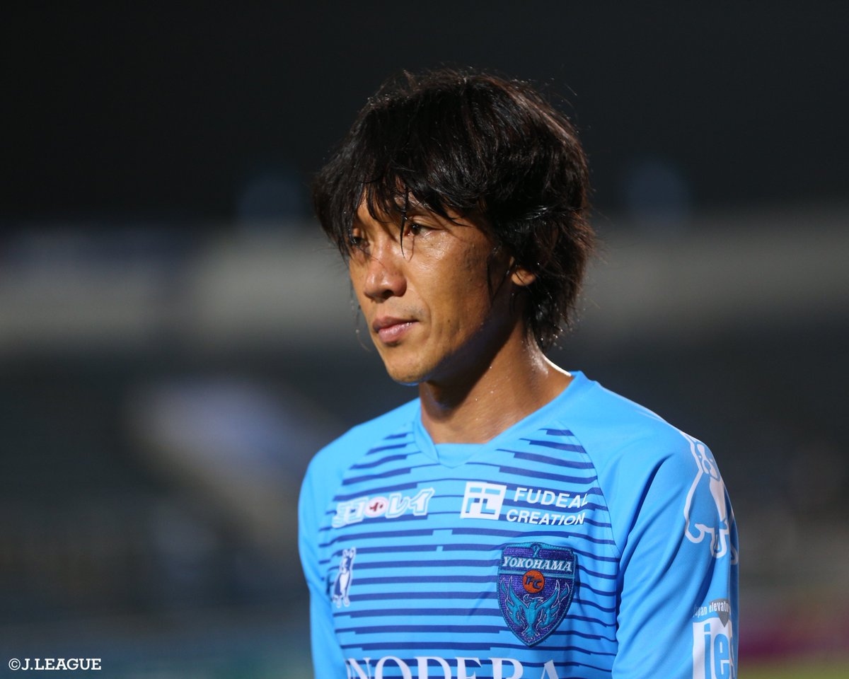 J_League's tweet photo. 今季中の達成が可能な記録を紹介✨

#中村俊輔 (横浜FC)
Ｊ１通算400試合出場まであと4試合
#豊田陽平 (鳥栖)
Ｊ１通算100得点まであと2得点
#田中順也  (神戸)
Ｊ１通算50得点まであと1得点
#柿谷曜一朗 (名古屋)
Ｊ１通算50得点まであと3得点

選手たちの記録にも注目です👀

#Ｊリーグ https://t.co/hF6VBQZ3HN