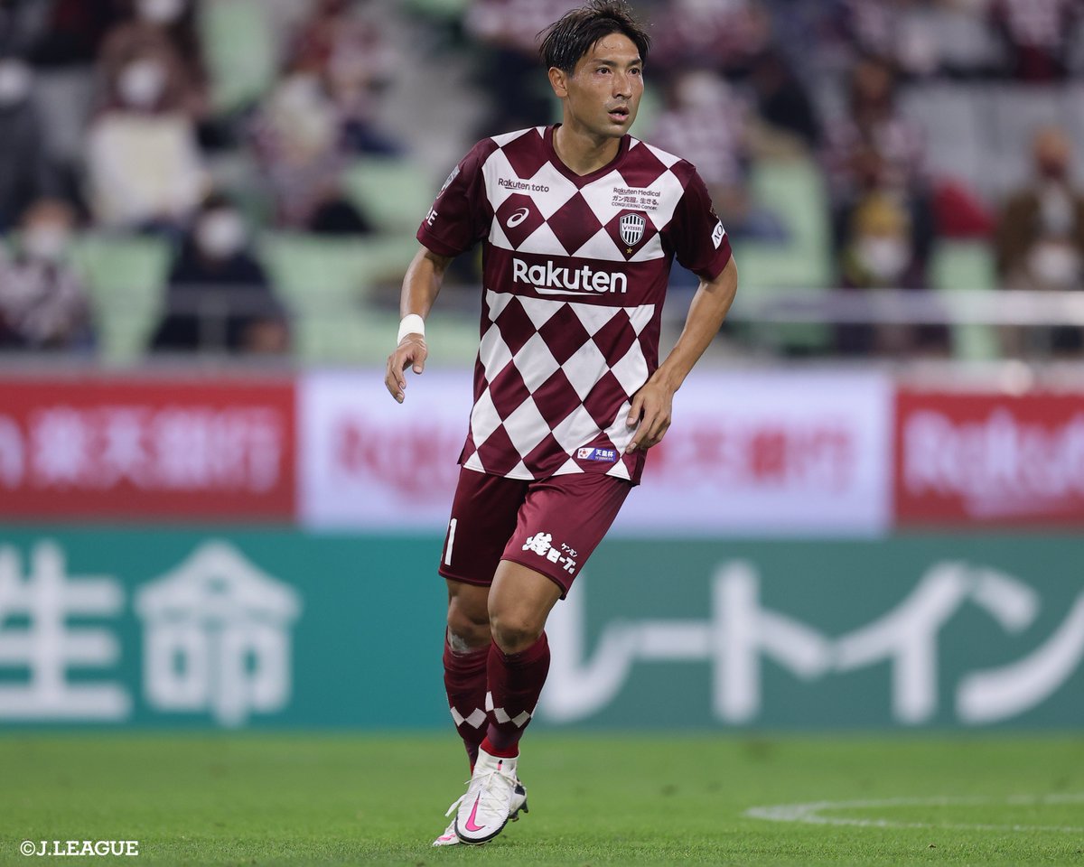 J_League's tweet photo. 今季中の達成が可能な記録を紹介✨

#中村俊輔 (横浜FC)
Ｊ１通算400試合出場まであと4試合
#豊田陽平 (鳥栖)
Ｊ１通算100得点まであと2得点
#田中順也  (神戸)
Ｊ１通算50得点まであと1得点
#柿谷曜一朗 (名古屋)
Ｊ１通算50得点まであと3得点

選手たちの記録にも注目です👀

#Ｊリーグ https://t.co/hF6VBQZ3HN