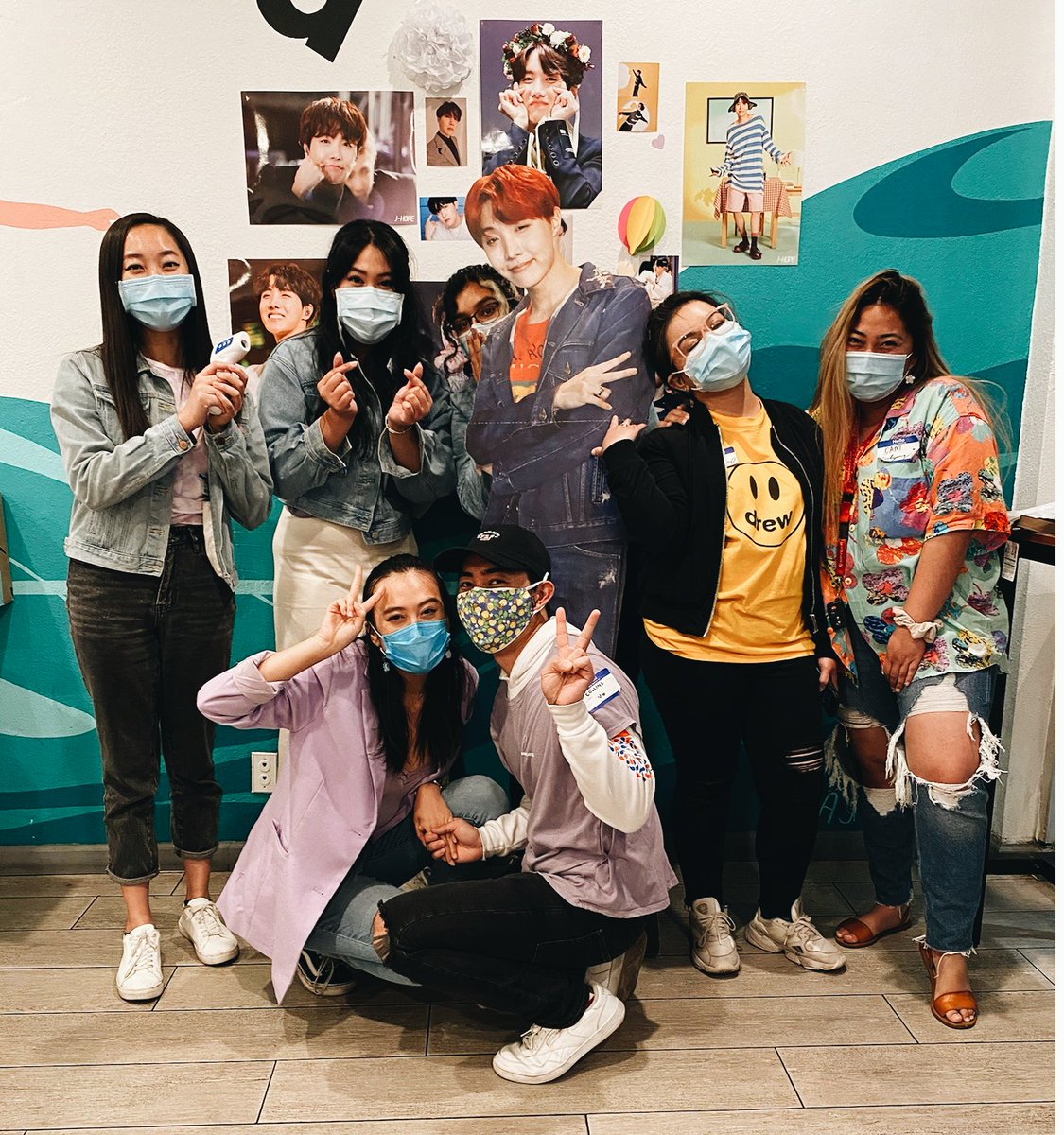BorahaeEvents's tweet photo. THAT'S A WRAP ON #TEAandTAE + #TEAandHOBI ✨!!

WOW what a weekend. Thank you guys SO SO MUCH for the love, for following CDC guidelines, and for celebrating the KINGS Taehyung &amp; Jhope with us!!! We purple you all so much, and we hope to see you at our next one!! 🤩👀💜 https://t.co/KLb3RhZQev