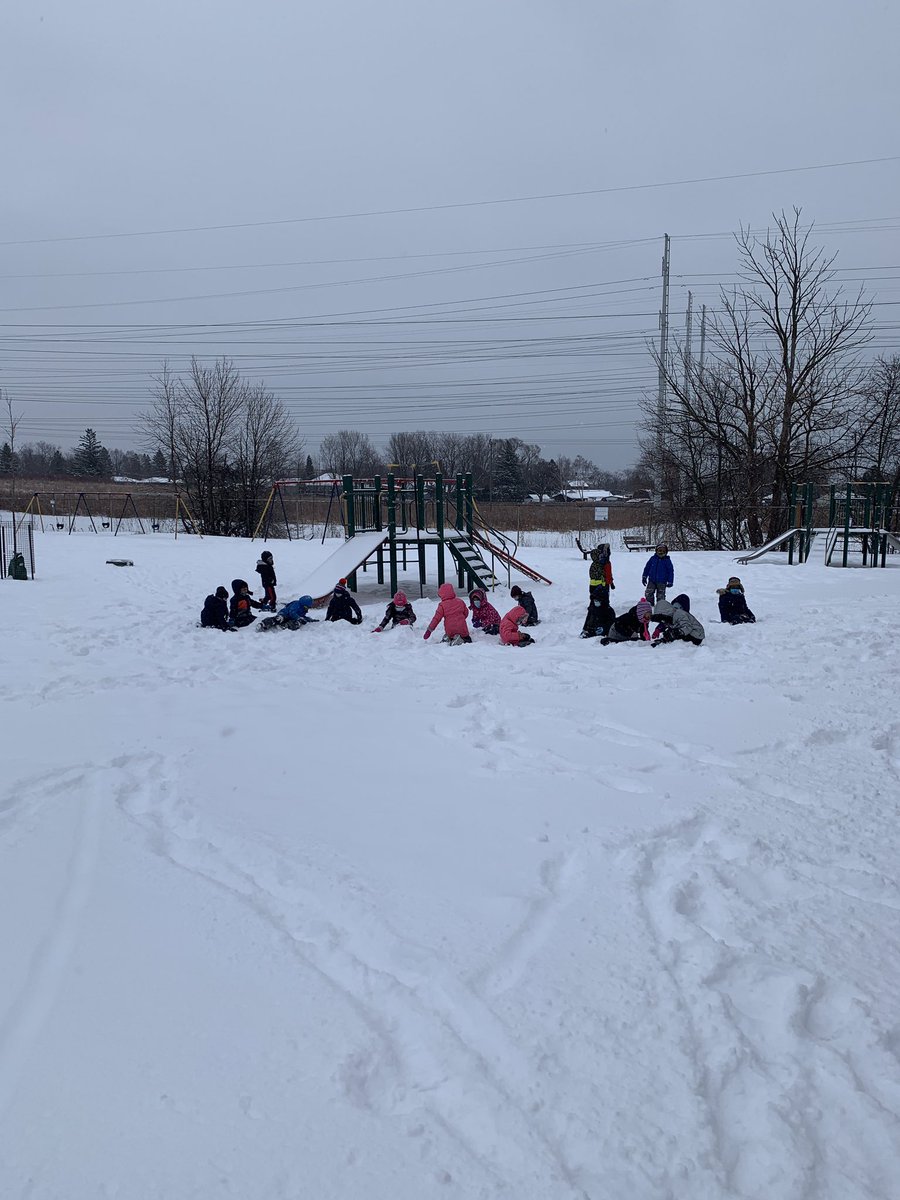 BendaleRoom105's tweet photo. On Friday morning, we could not resist the fresh snow! https://t.co/K75ltlG0eA