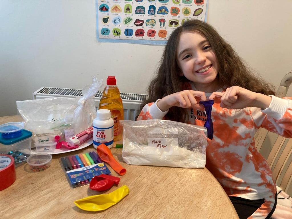 TheHiveYZ's tweet photo. '4.1 million young people have had symptoms of poor mental health during the pandemic.'
Youth work is more vital than ever. We have been reaching those isolated at home and providing them with positive &amp; engaging activities &amp; the support from a trusted youth worker. 💜 https://t.co/ln3oUTjYFb