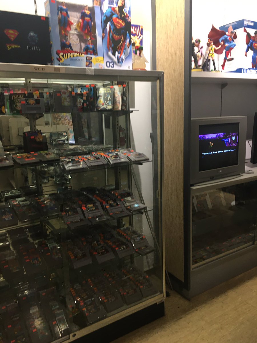 🎮 Happy place 🎮 
What are your fave oldskool cartridge era games? A few of mine mine are: 1. Link to the past - Snes 2. Streets of rage series - Genesis/Mega drive 3. Link’s awakening - Gameboy 4. Ocarina of time - N64 #nintendo #snes #segagenesis #segamegadrive #gameboy