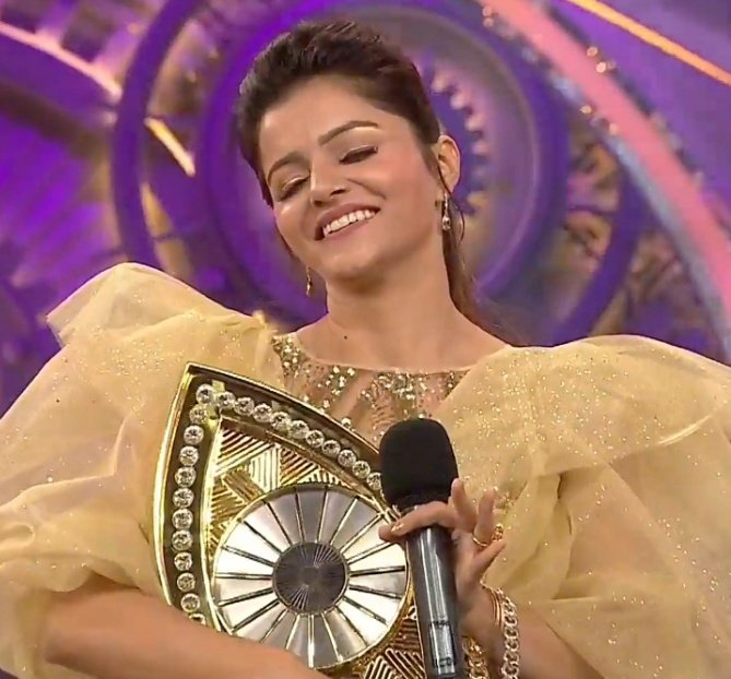 Rami1stFan's tweet photo. with over 6.5M votes i can proudly say this ki 
HISTORIC WINNER RUBINA 
congrats to - @RubiDilaik https://t.co/XsnYIKQWWc