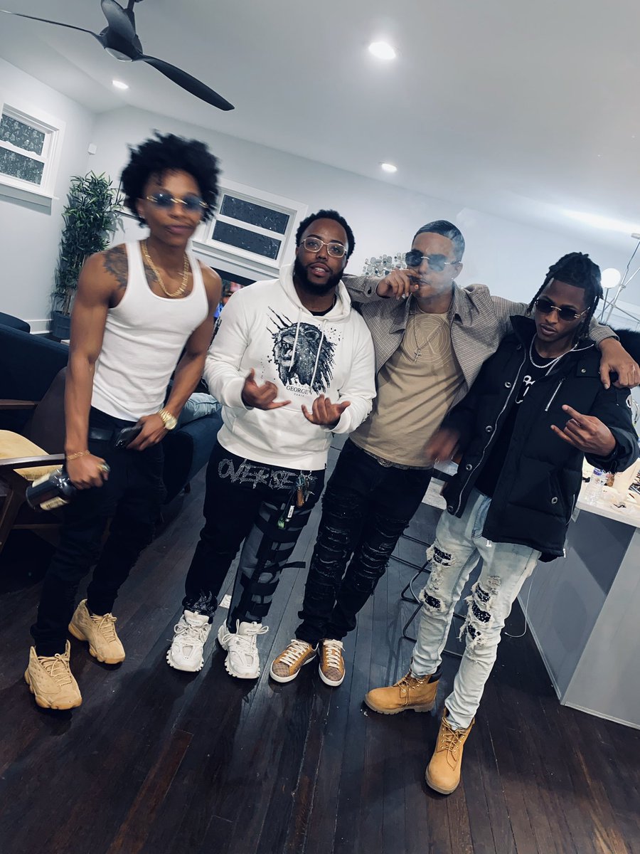 realtrilljojo's tweet photo. Money moves only #playwitit https://t.co/TkmtUSihPN