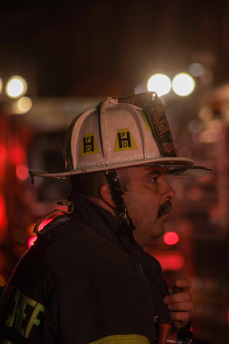 JoeyMayette's tweet photo. 15 Fairmount St, Hartford Ct 2/21/21 @ctfirephoto @HartfordFire760 https://t.co/YS9nBjtyKB