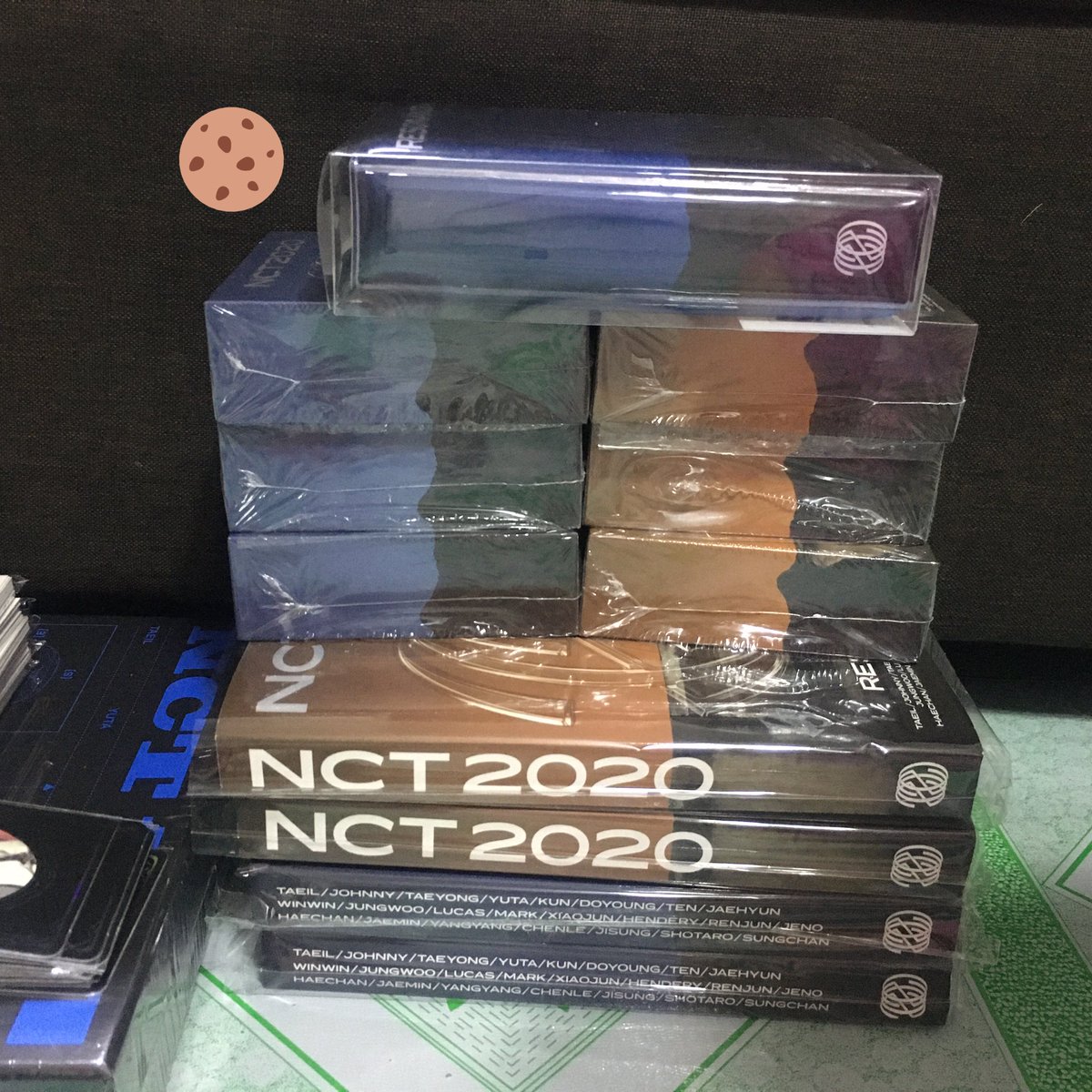 fitacrackerz's tweet photo. ic / interest check onhand

stbos not included yet 😅 no final prices, no dms please :^) you may qrt if you’re interested with anything! 

1st/2nd pic - sealed
3rd pic - unsealed no pc

might wts lfb ph only nct 127 dream wayv https://t.co/f3RVDDGvLf
