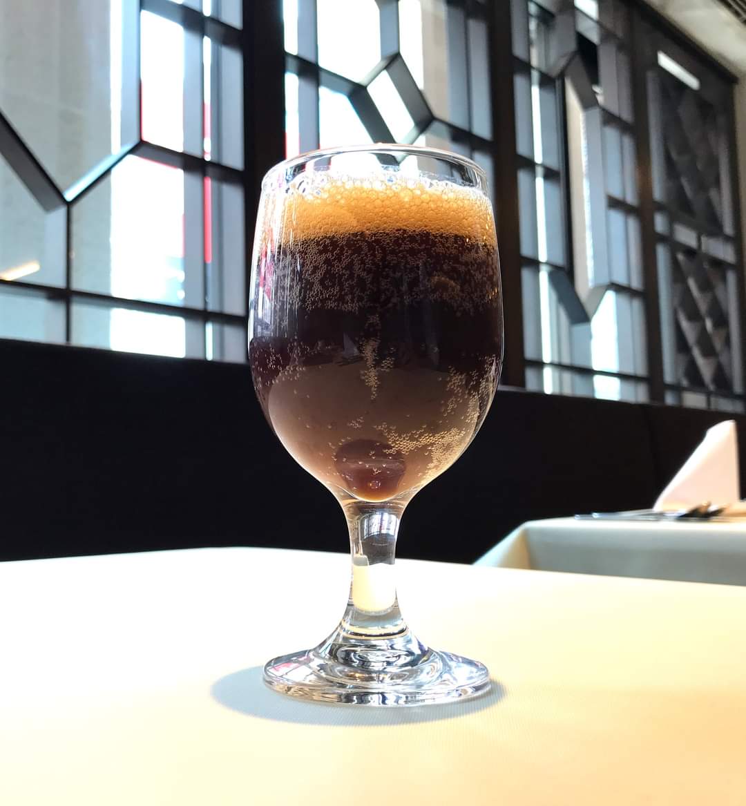 ロシア料理 ロゴスキー 銀座 黒パンが5日かけて出来上がったあと 飲み物の クワス はそこから3日かかります 黒パンを作っているからこそ 自家製クワスが作れます T Co 5vhpmp2p9n 黒パン ライ麦パン ロシア クワス ロゴスキー ロシア ロシア料理 ロゴスキー 銀座 黒パンが5日かけて出来上がったあと 飲み物の クワス はそこから3日かかります 黒パンを作っているからこそ 自家製クワスが作れます T Co 5vhpmp2p9n 黒パン ライ麦パン ロシア クワス ロゴスキー ロシア