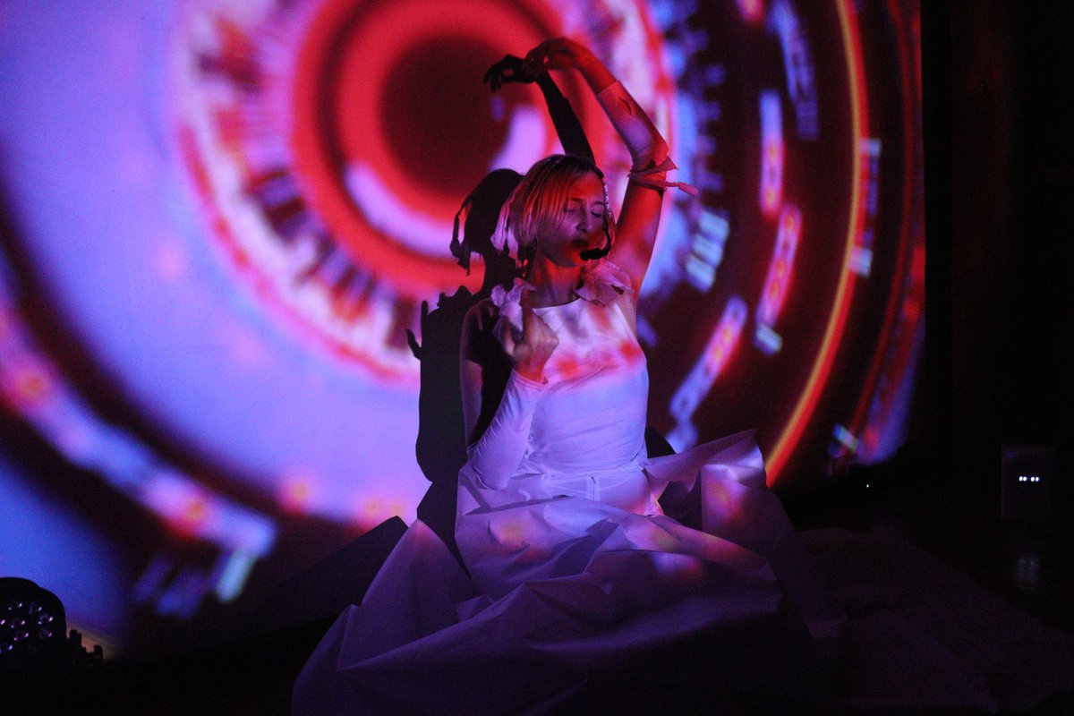 #alicespacedoll #visualart #performanceart