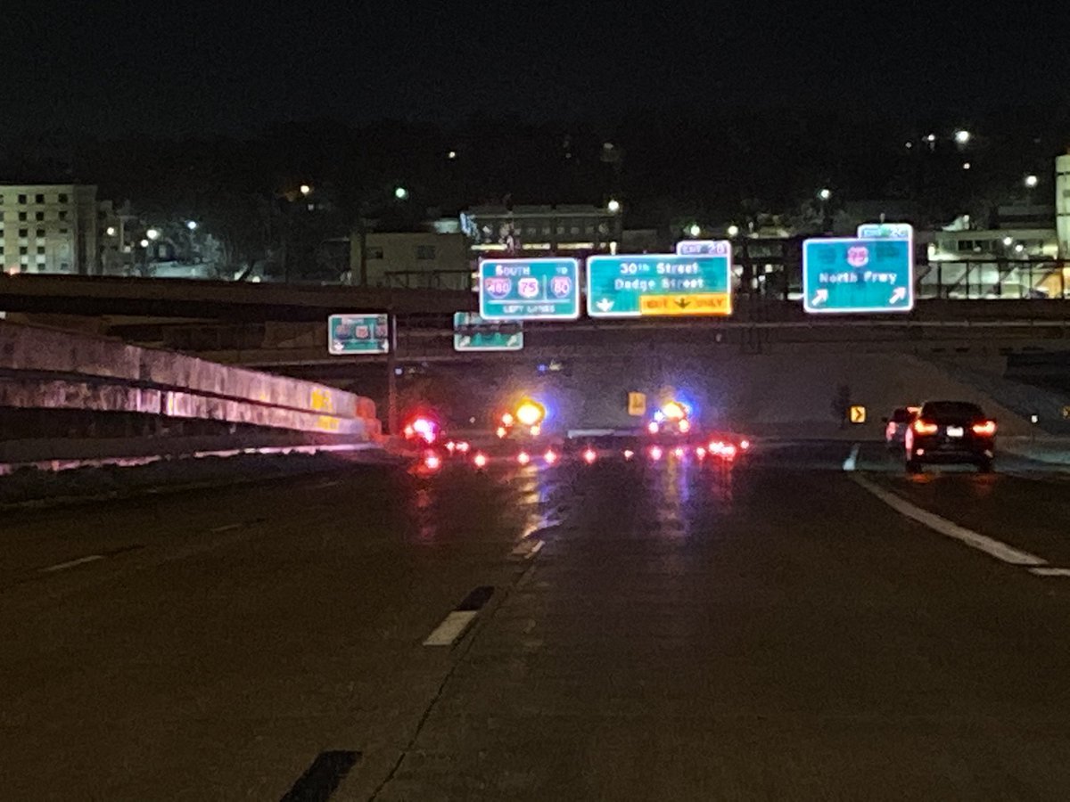 NSP_TroopA's tweet photo. Troopers are assisting @OmahaPolice with a crash near Interstate 480 and Dodge Street westbound .   All traffic westbound on Interstate 480 must go north on Highway 75.  Please show down and use caution in the area.  #NSP423 #NSP467 https://t.co/xAcJwY3h7q
