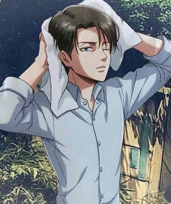 hourlylevi tweet picture
