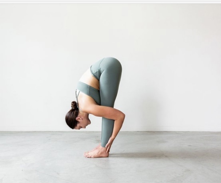probioticsone's tweet photo. Sunday stretch inspo @zoeklein 🙏🏻 https://t.co/2X6DjZdSiL