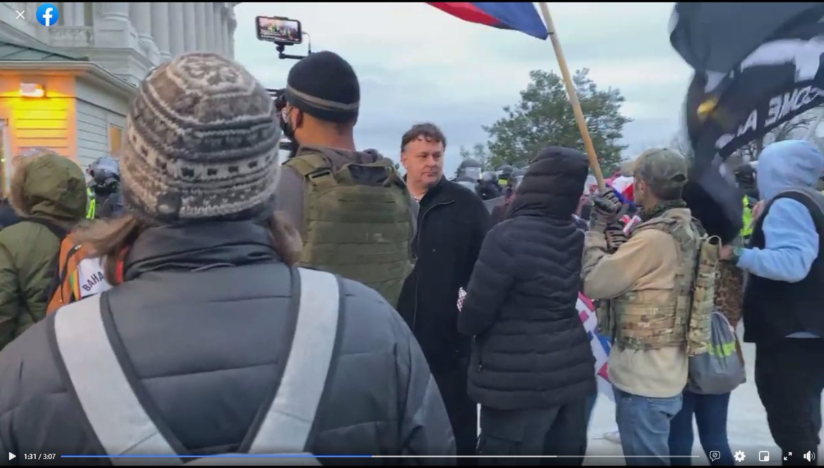 erica1933's tweet photo. NEW HASHTAG: #TexasFlagPole #FBI162
@johhp123 thanks for spotting this guy! Hopefully @FBIWFO can add to their photos as well. :^) @capitolhunters @SeditionHunters @TwittsnTweets #SeditionHunters https://t.co/RoXUY3kNJq