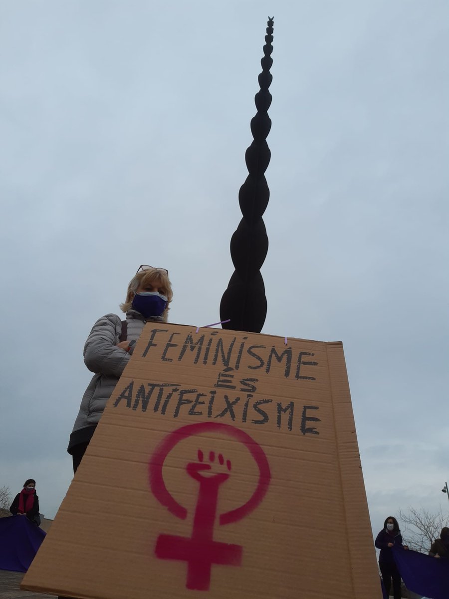 MribelAynDoming's tweet photo. Visca #Terrassa Feminista!
#OrgullDeCompanyes
@FeministesTRS
#8Marzo2021 #8mars https://t.co/QzBAUwrqMR