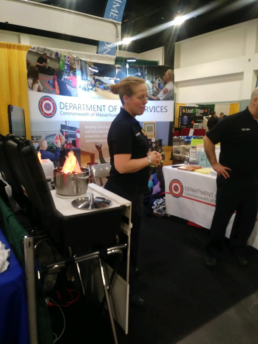 Some of the amazing women that make up the Worcester Fire Department.  Celebrating all the women of our department on #InernationalWomensDay