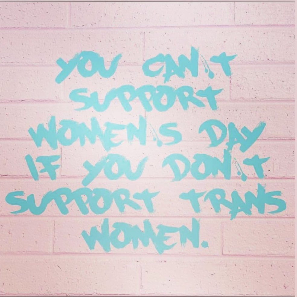 ItsScarlettBobo's tweet photo. LOUDER FOR THE PEOPLE IN THE BACK!!! 👏🏼👏🏼👏🏼👏🏼 https://t.co/Vcbe2BPdtl