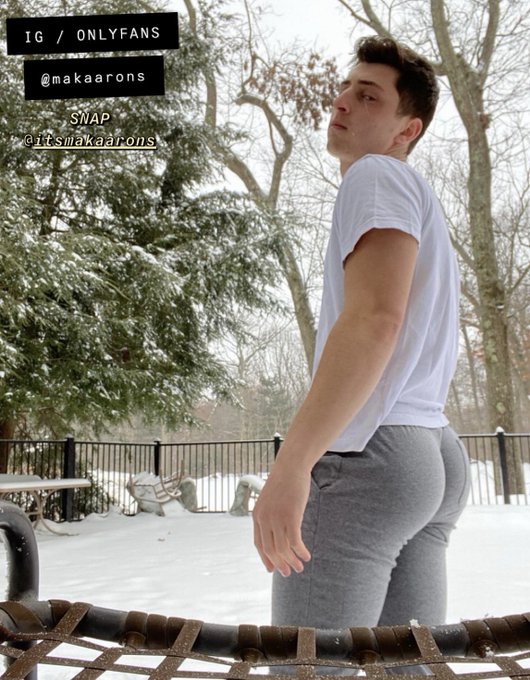 Wut u lookin at..😝 went out at the crack of dawn to take in the beauty. Peep 👀 the gram for more🙈🖤 https://t