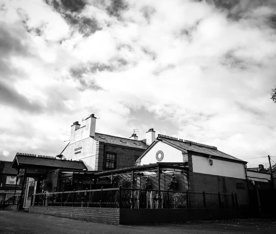 RedCheadle's tweet photo. Hiya! We’ve joined you! Mini face lift is nearly complete.... and we’re looking forward to launching our new food, drink and wine list! Email us with table enquiries... we’re already booking lots of you in! Luckily we have a huge terrace! Fingers crossed for fab weather from 12th https://t.co/l6g5jRSt0M
