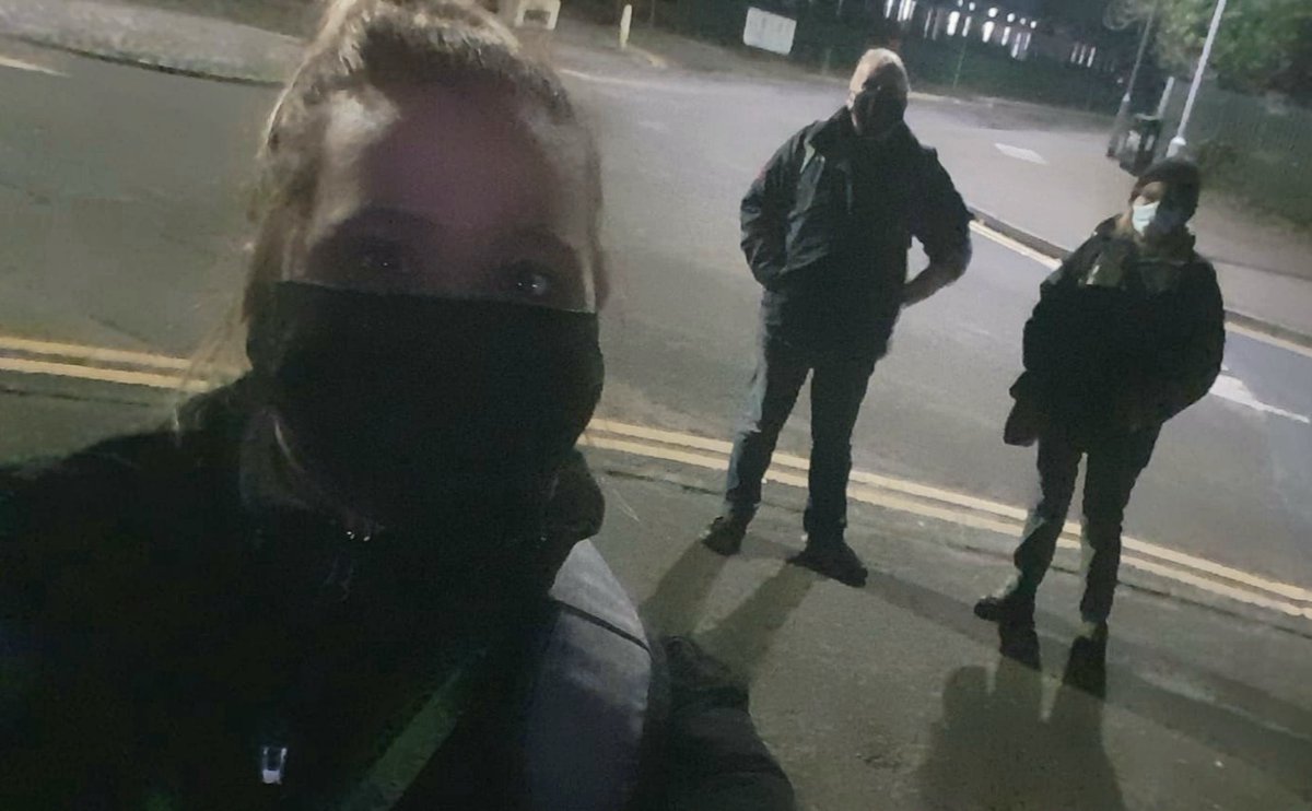 @YMCASwansea & @SwanseaCouncil #YouthWorkers are out and about in Gorseinon tonight. 

#DetachedYouthWork #ContextualSafeguarding 
@C_S_Network 
@KellyRoberts___ 
Working with #YoungPeople to help make our communities safer 😁