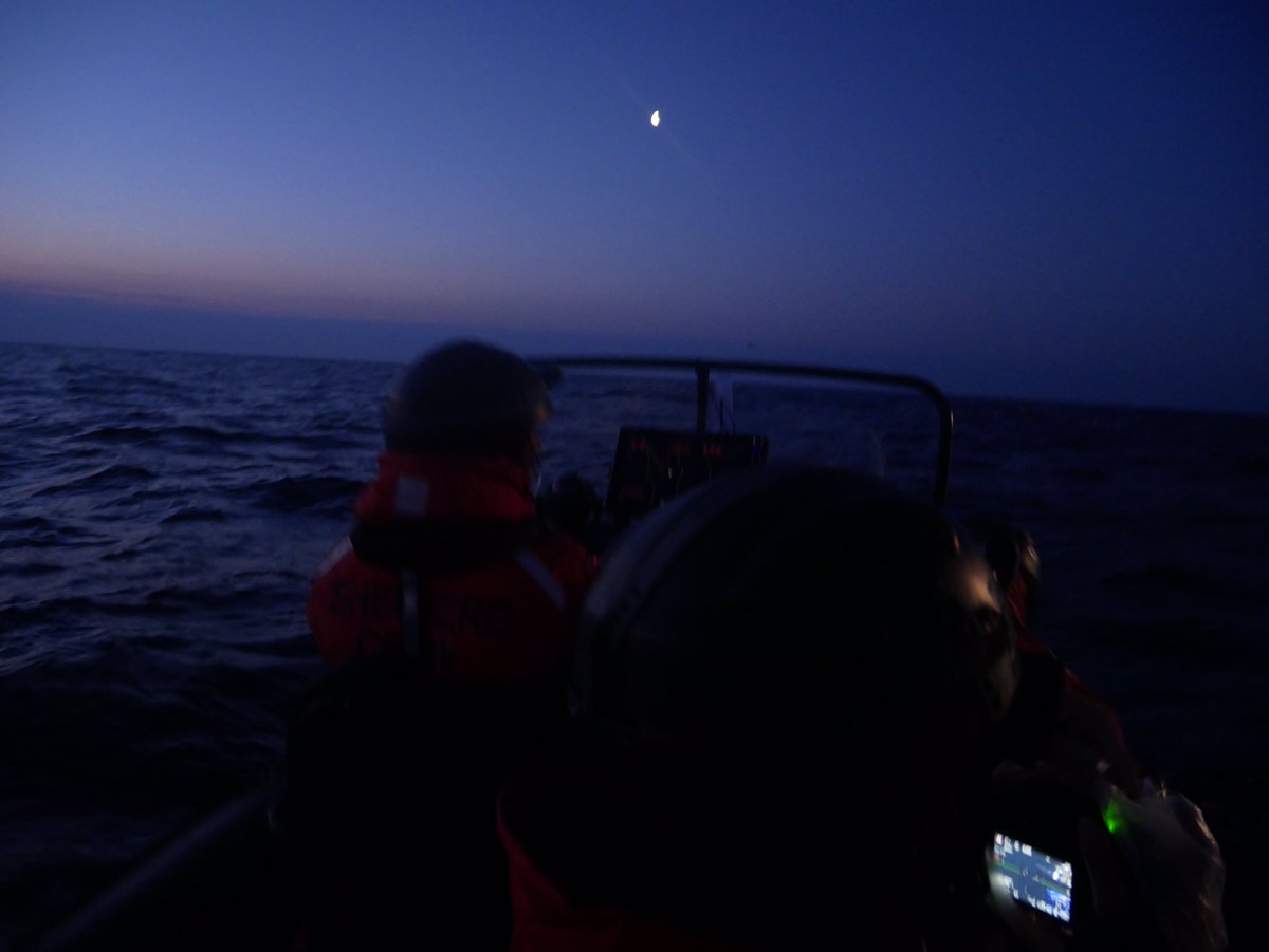 m_herblot's tweet photo. En reportage sur le Sam Simon de @SeaShepherdFran pendant leur opération #DolphinbyCatch au large du Golfe de Gascogne 🐬 https://t.co/yWGMF5yZEX