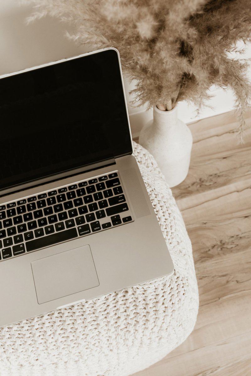 From the best new body lotion to some pretty awesome skincare gadgets- this is what is currently in my cart this month HERE: ow.ly/lVxd50DT5lb