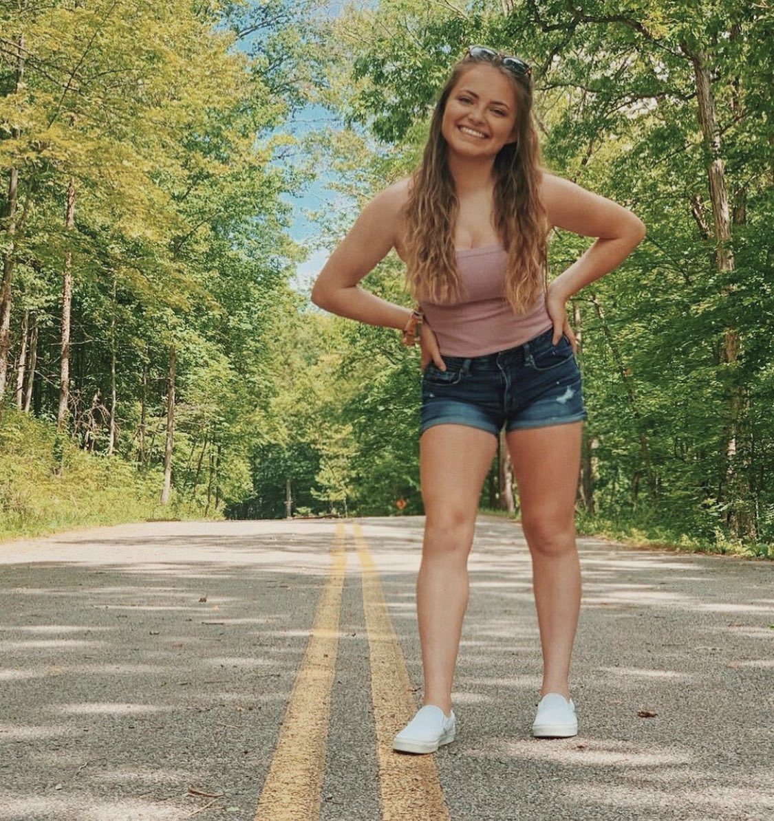 Happy birthday to our beautiful sister, <a href="/isabella_2019/">bella</a> 💖 We hope your day is as sweet as you are! TFJ✨