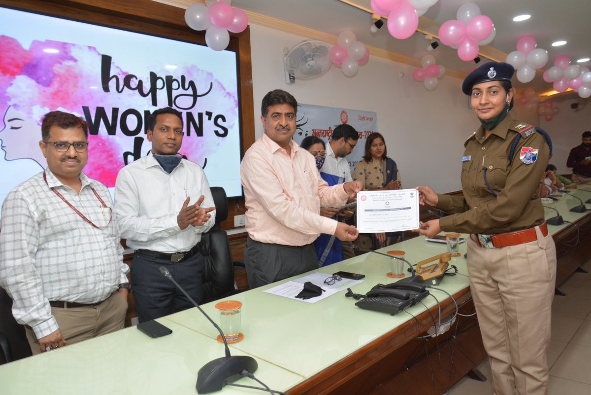 On International Women's Day,Delhi Divn.of Northern Rly.salute the indomitable spirit of all Women.On this occasion Sh. S. C.Jain,DRM/Delhi honoured Women employees of Delhi Divn. in a function held at DRM Office, NDLS.ADRMs &Officers of Delhi Division were also present. #IWD2021