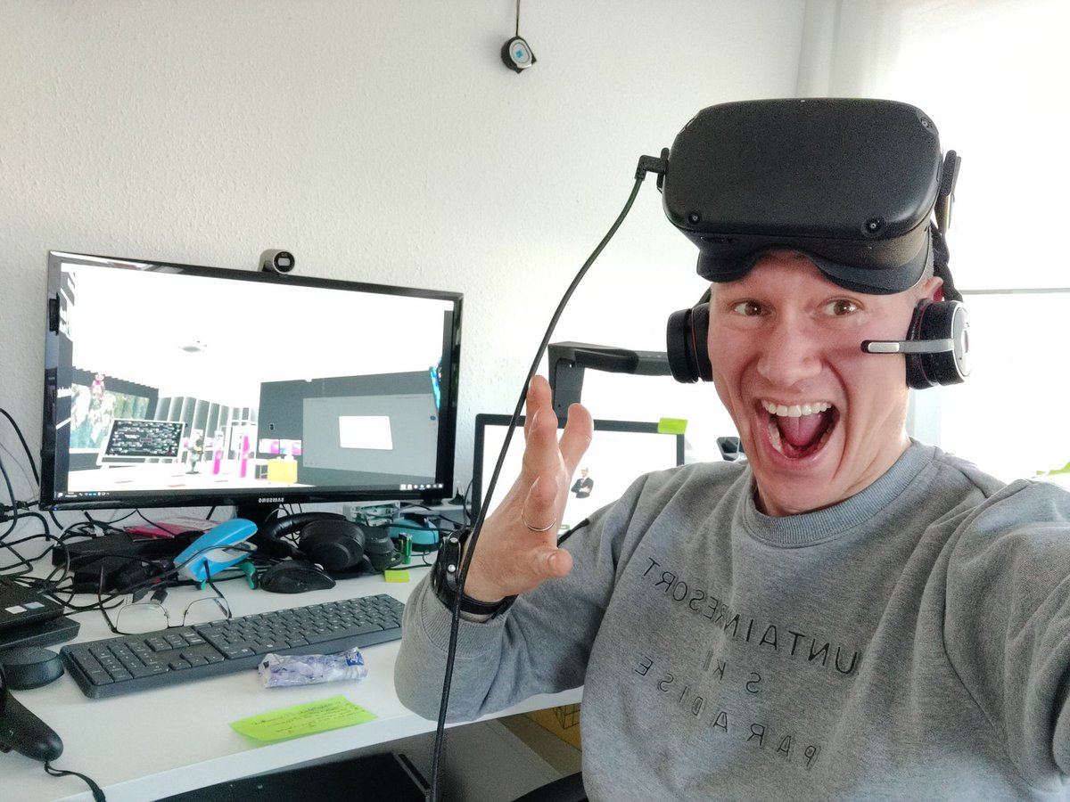 Patrick_4010's tweet photo. Patrick and virtual Patrick are in the virtual Meeting 😍

#telekomwall #dabei #otc #lovemagenta #telekom https://t.co/KIBD0I2ouf