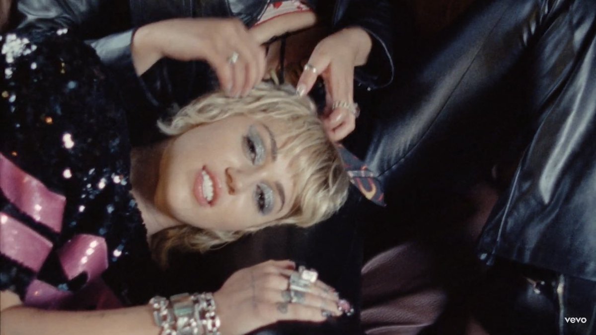 PopBase's tweet photo. Miley Cyrus releases the music video for “Angels Like You”. 

Watch: https://t.co/0B2uc2121g https://t.co/EJ7siZX4f3