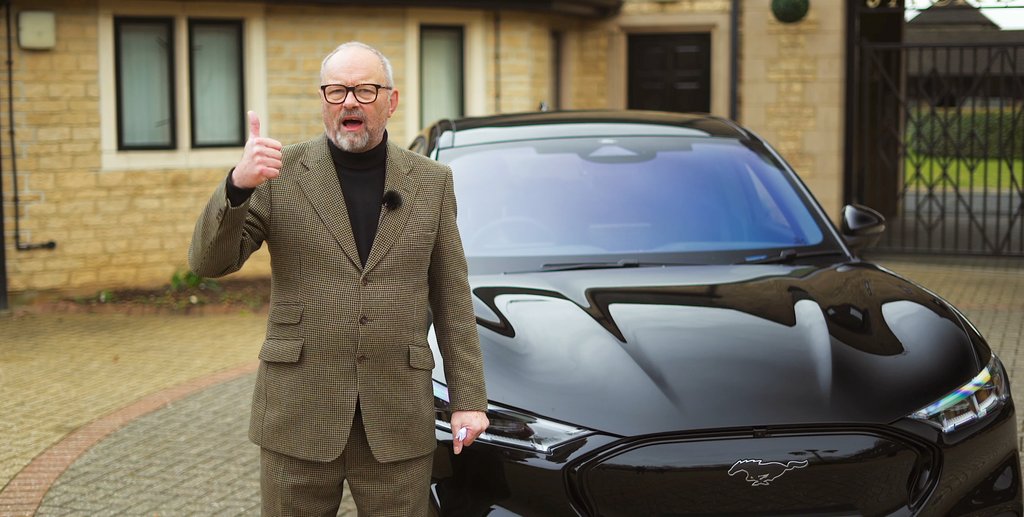 EV_GL0BAL's tweet photo. MACH-E - First Drive - Watch now to find out what @bobbyllew thought of Ford's new ground-up, all electric Mustang Mach-E! | https://t.co/hafAG4fdGu
#MustangMachE #EV #FordElectric #Mustang #ElectricCars #TeslaRival https://t.co/pkCzGgk1wQ