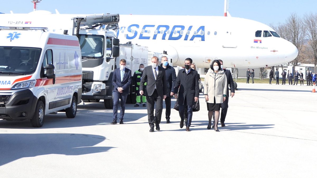 TomaMomirovic's tweet photo. Ove godine kreće dogradnja novih 7000m2 i adaptacija postojećih 2100m2 treminalne zgrade @NisAirport. U te svrhe izdvojeno je 12 miliona evra. Zgrada će biti kapaciteta 1,5 miliona putnika godišnje i moći će da opsluži 6 vazduhoplova istovremeno. #MGSI https://t.co/Zc1F0pKBXC