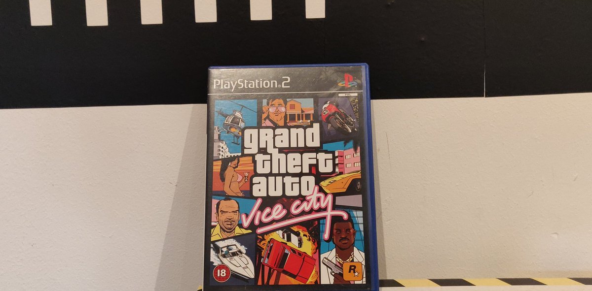  #100Games100DaysDay 47/100:  #GTA Vice City ( #PS2, 2002)Everyone has their favourite GTA game. This is mine. The soundtrack, the aesthetic, the side missions, the unlockables, the chest codes.. I don't think Rockstar ever 'bettered' this.