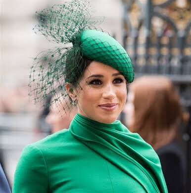 odedanilo's tweet image. it’s how she honors Princess Diana through her outfits for me 🤍