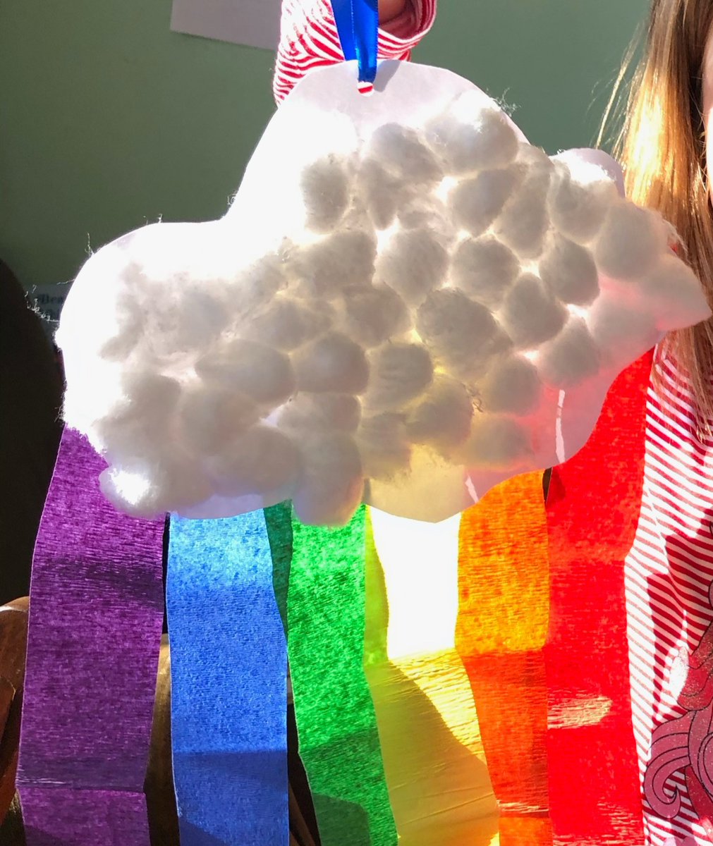 CfceWalpole's tweet image. We had lots of fun at Play &amp;amp; Learn. It&apos;s all about clouds and rainbows today!