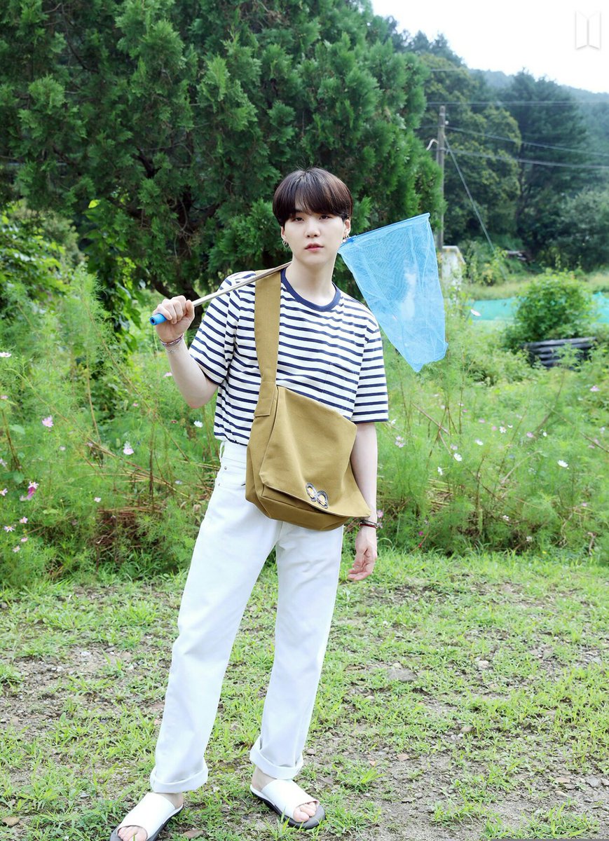 jelly6_'s tweet photo. Happy Yoongi day!🎉💜

#HAPPYSUGADAY #ItsSUGAHyungDay
#YoongiDay #OurMinPD #Yoongi https://t.co/XIf75IOuYi
