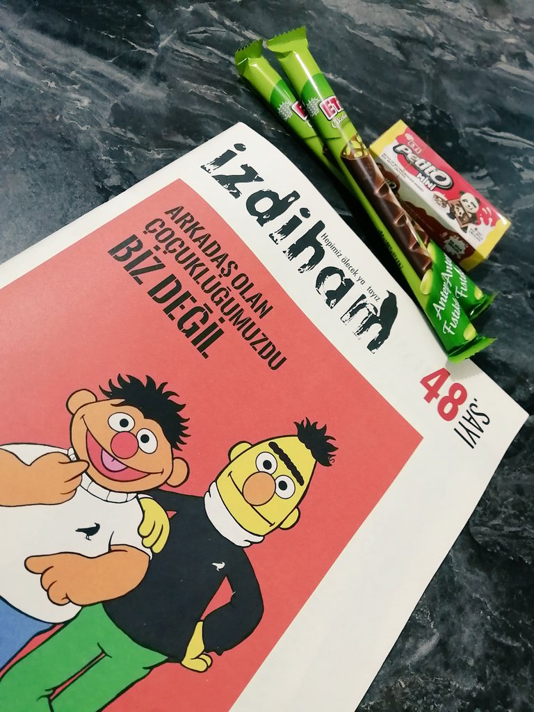 Kadınlar günü hediyesi izdiham almayan koca da ne biliyim 😀❤️ <a href="/izdihamdergi/">İzdiham</a>