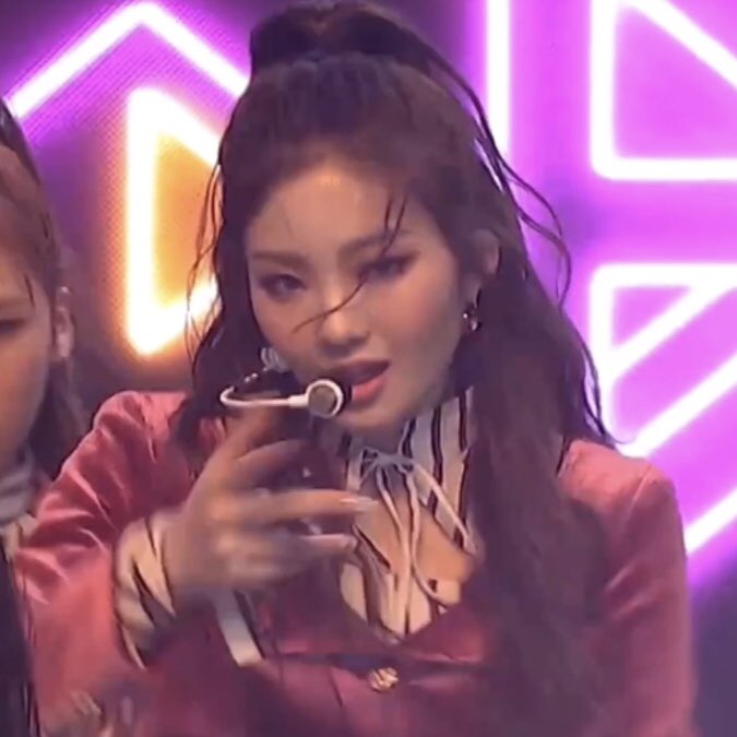 kellylqs's tweet photo. #KELLY #켈리 https://t.co/fiog0N4M4w