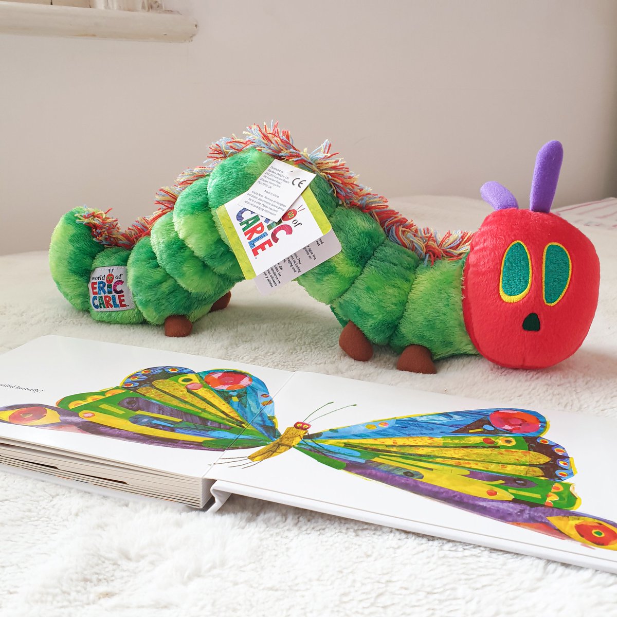 TheToyScoop's tweet photo. (advert) Day 8 of #monthofscience #TheVeryHungryCaterpillar is a classic story that blends creativity and science. What kind of butterfly do your kids think this gorgeous plush version by @rainbowdesigns1 would turn into? #kidsactivities #kidsscience #bsw2021 #stemtoy https://t.co/pgdhEj4UKh